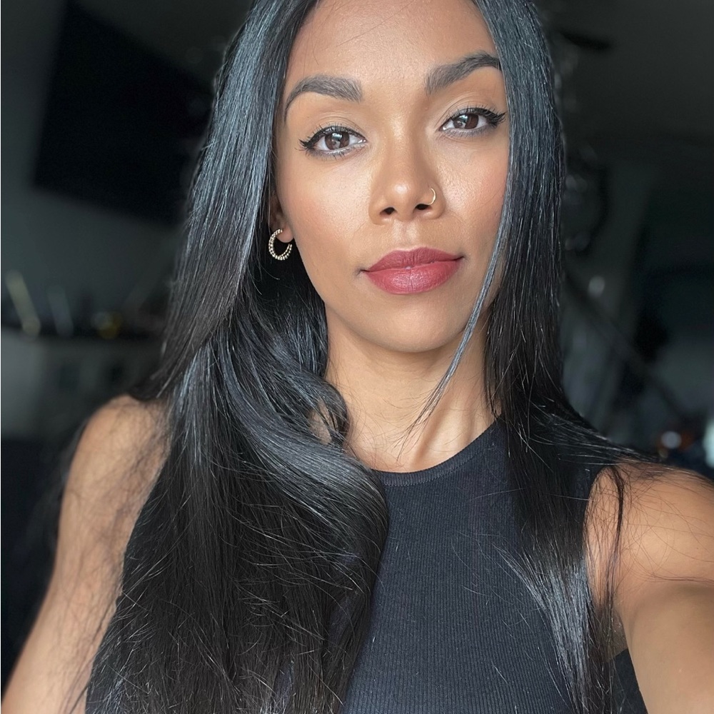 Meet your Posher, Gabriela